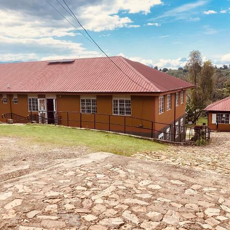 Yes Hostel Fort Portal 外观 照片