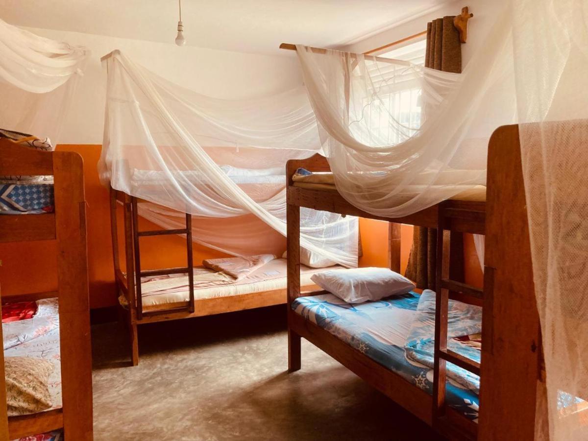 Yes Hostel Fort Portal 外观 照片